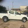 Mitsubishi l200 202 thumb 7