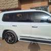 Location VIP : Toyota Land Cruiser V8 VXR 2022 thumb 4