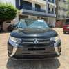 Mitsubishi Outlander 7 places 2016 thumb 0