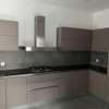 APPARTEMENT A LOUER AU POINT E thumb 2