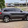 Jeep grand cherokee thumb 2