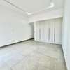 Appartement F3 neuf à louer au point E thumb 4