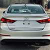 Hyundai elantra thumb 5
