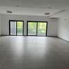 Superbe penthouse au POINT E thumb 7