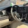 Kia Carnival 2018 thumb 4