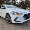Je vend ma Hyundai Elantra 2018 automatique essence thumb 6