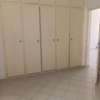 Villa R+1 de 4 chambres salon à NGOR thumb 11