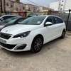 Peugeot 308 sw thumb 3