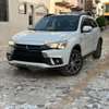 Mitsubishi outlander limited thumb 0