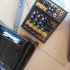 Table de mixage professionnelle avec 2 microphones thumb 1