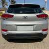 Hyundai tucson thumb 1