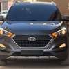 Hyundai tucson thumb 1