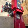 Déchiqueteuse électrique rouge robuste avec roues pivotantes thumb 5