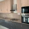 APPARTEMENT de types F4 A louer NGOR~ALMADIES thumb 7