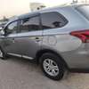 Mitsubishi Outlander thumb 5