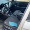 Location Kia Rondo 7 places thumb 4