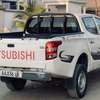 Mitsubishi l200 thumb 4