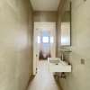 Appartement   F4 à louer au point e thumb 5
