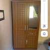 Armoire marron ,blanc et noire thumb 3