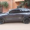 Jeep grand cherokee overland thumb 1