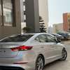 Hyundai Elantra thumb 6