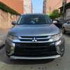 Mitsubishi Outlander  2016 thumb 2