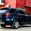 Location Ford Explorer thumb 4