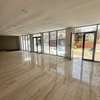 SHOWROOM 180m2 A NGOR thumb 3