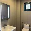 Appartement spacieux lumineux avec balcon privé thumb 11