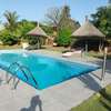 villa meublee avec piscine a Nianing thumb 0