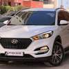 Hyundai tucson thumb 2