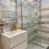 Appartement ( vide) à louer aux Almadies derrière là gondole thumb 6