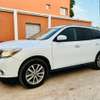 Nissan pathfinder thumb 5