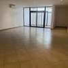 F4 RDC A LOUER AUX ALMADIES ROUTE DU KING FAHD thumb 9