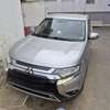 Mitsubishi Outlander SUV 2019 thumb 2