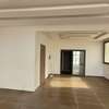 Trois chambres salon à louer par mois thumb 3