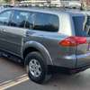 Mitsubshi pajero thumb 6