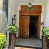 Appartement a louer aux almadies derrière Free thumb 7