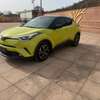 Toyota C-HR SUV Compact vert Fluo Vif Maniable thumb 3