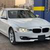 BMW Série 328i thumb 3