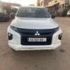 Mitsubishi L200 2023 thumb 3