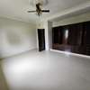 Appartement lumineux F4 à louer almadies thumb 6