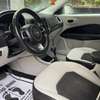 Toyota compassé foules options rien à signalé thumb 4