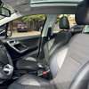 Peugeot 2008 2017 thumb 12