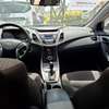 Hyundai elantra thumb 2