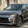 Mitsubishi Outlander 7 places 2016 thumb 2