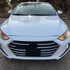 Je vend ma Hyundai Elantra 2018 automatique essence thumb 5