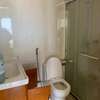Bel appartement au Point E thumb 7