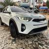 Kia Stonic SUV blanc thumb 0