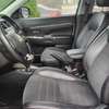 Mitsubishi Outlander thumb 4